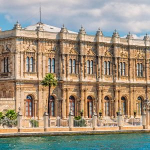 تمتع بجمال اسطنبول سياحة واستكشف قصر بيلاربييه اسطنبول