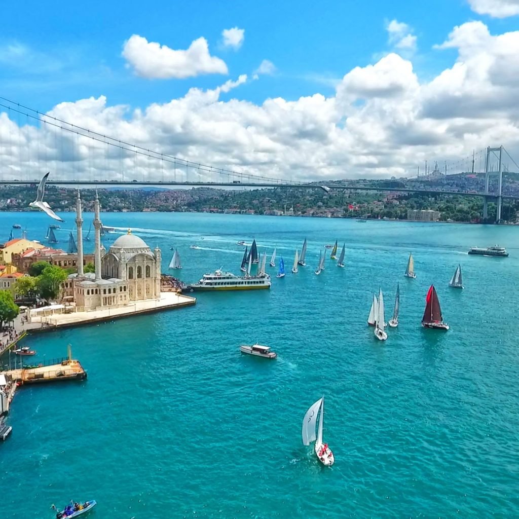 استمتع بأجمل رحلة سياحية في قناة اسطنبول المائية