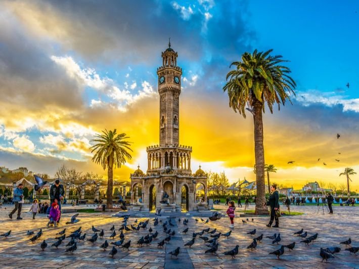مدينة إزمير أشهر مدينة تركيا السياحية