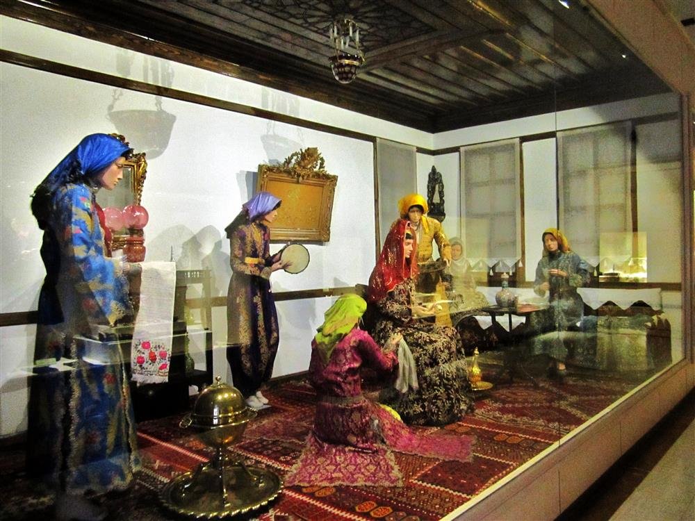 متحف الإثنوغرافيا في أنقرة أروع مناطق تركيا السياحية