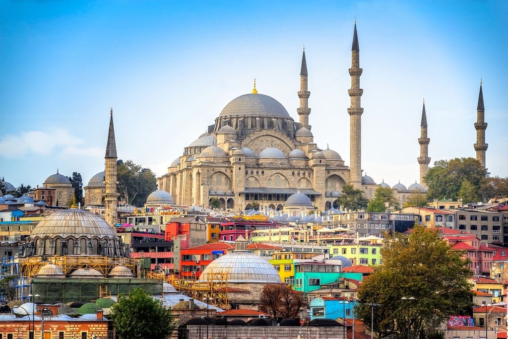 السياحة في اسطنبول: اكتشف جمالها وتنوعها الثقافي