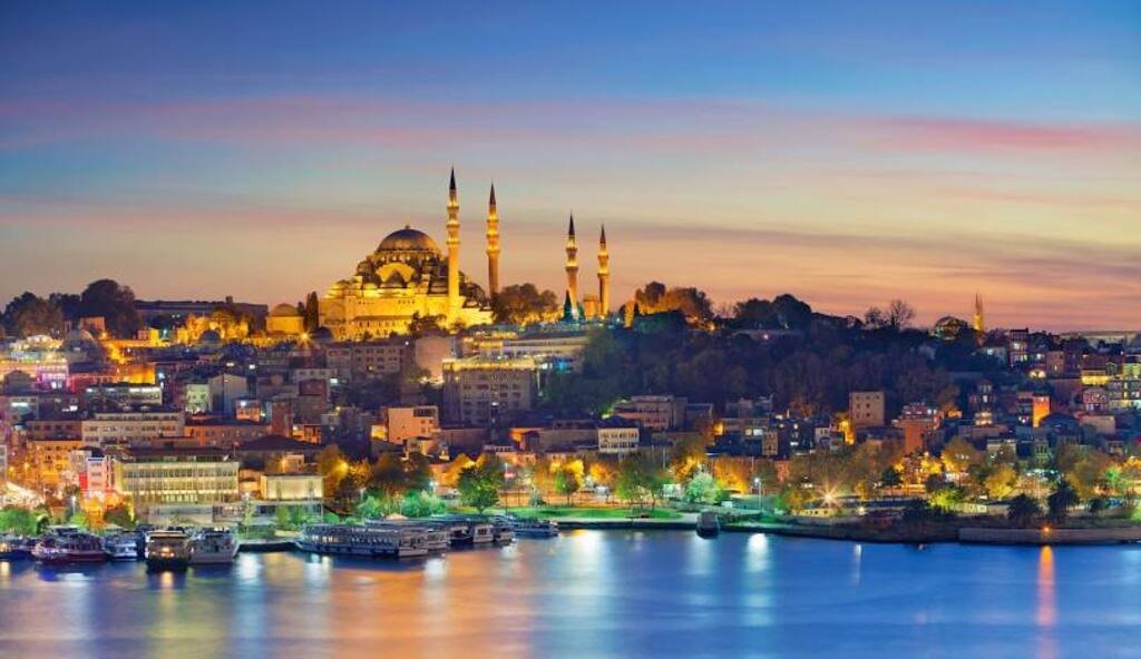 السفر الى اسطنبول وافضل الجولات والرحلات